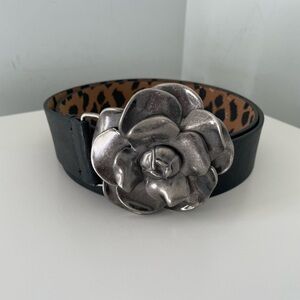 Betsey Johnson Rose Belt | Size Medium